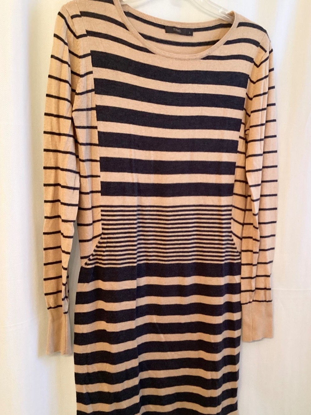THML Geometric Sweater Dress, Excl. condition, size Lge.